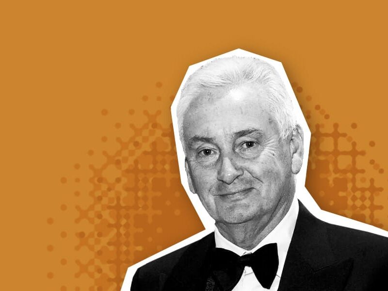 Dr_Suttcliffe_web2_pattern